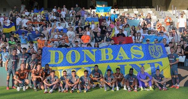 Основні події 17 липня: Шахтар продовжив свій шлях у Лізі Європи, стали відомі суперники для Полісся та Олександрії, а Реал вшанував пам'ять легенди клубу.