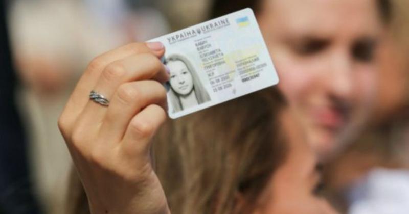 95% українців, які емігрували до країн Європейського Союзу, на сьогодні не мають можливості отримати громадянство, - повідомив Науменко.