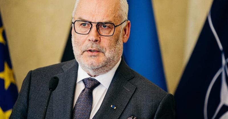 Президент Естонії Каріс висловив свою думку щодо випадку з падінням дрона, підкресливши важливість прискорення вдосконалення систем захисту від безпілотників.