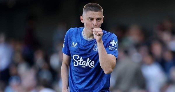 Миколенко розповів, чому не переживає з приводу свого майбутнього в Евертоні: 