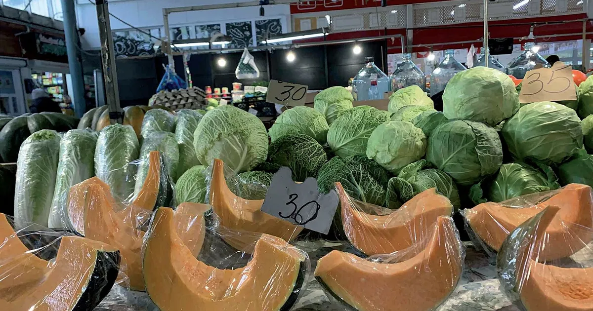 Перед святковим періодом спостерігається незначне зростання цін на яйця та м'ясні продукти.