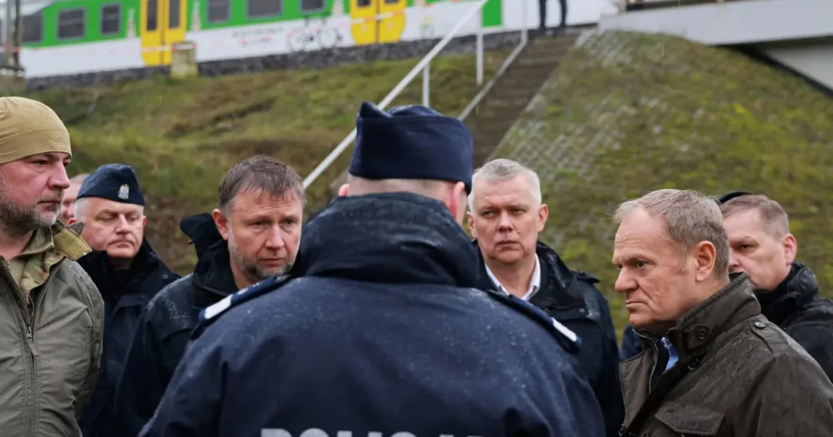 Двоє українців, які мають зв'язки з російськими спецслужбами, виявилися причетними до саботажу на залізниці в Польщі.