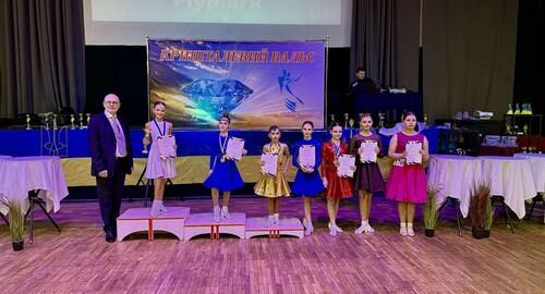 Харківська спортсменка здобула титул дворазової чемпіонки України серед школярів і студентів у спортивних танцях.