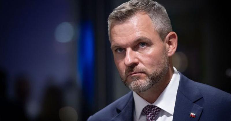 Президент Словаччини Пеллегріні висловив думку, що фінансування України на придбання озброєння 