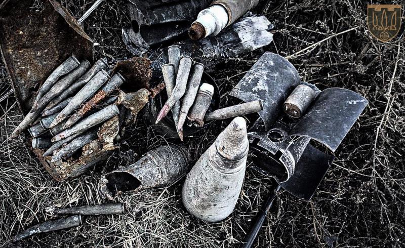 У Краснокутську, що на Харківщині, підліток отримав травми внаслідок вибуху незнайомого об'єкта.