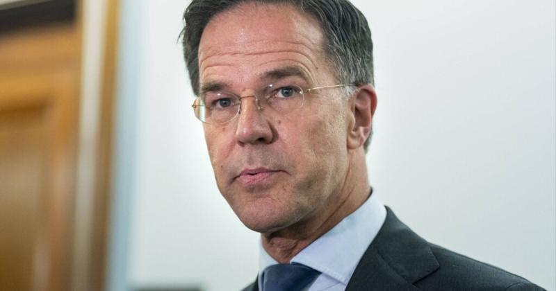 Росіяни не зможуть здобути перемогу у війні з Україною. Їх стратегія нагадує безглузде поводження на всіх фронтах, - зазначив Рютте.