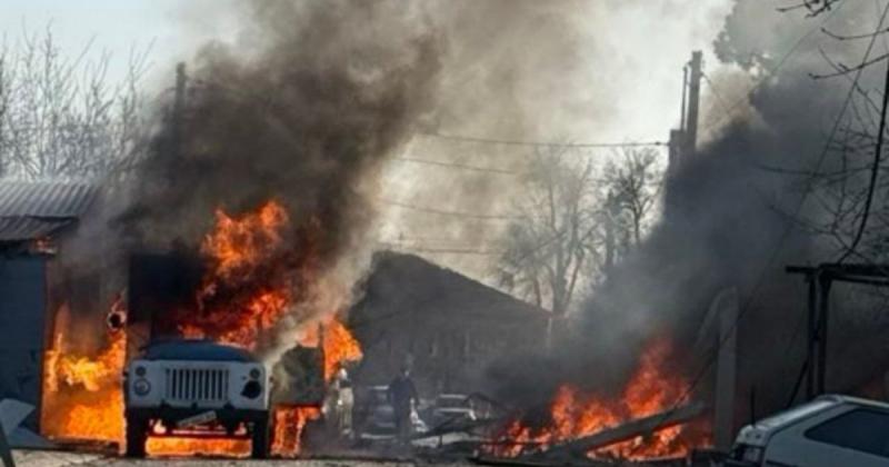 Російські війська завдали удару по Запоріжжю: одна особа загинула, семеро отримали поранення, з-під завалів врятували двох людей (оновлено). ВІДЕО та ФОТОрепортаж.