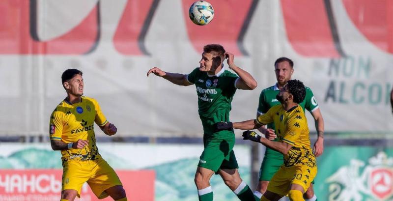 Оболонь перемогла Рух у напруженому поєдинку - Устименко вразив усіх незвичайним голом, а заміна Тутті викликала питання - Футбол24.