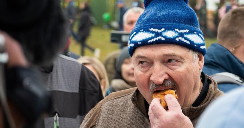 Білорусь готує заходи напередодні можливого конфлікту, проте виступає проти війни, - зазначив Лукашенко.