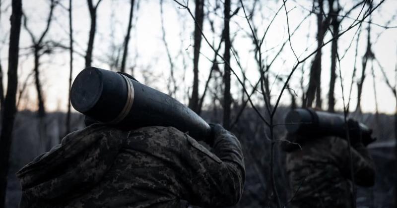 Навіть при наявності великої кількості певного типу озброєння, експорт може бути раптово зупинений, - зазначають виробники зброї.