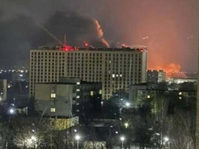 Українські сили завдали удару по фабриці безпілотників у Таганрозі.