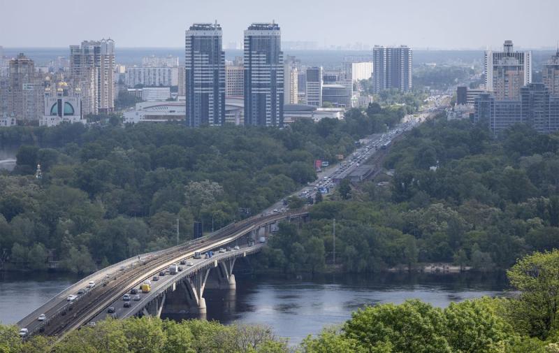 Якість повітря є критичною. Мешканців Києва попередили про необхідність закрити вікна та утриматися від виходу на вулицю.