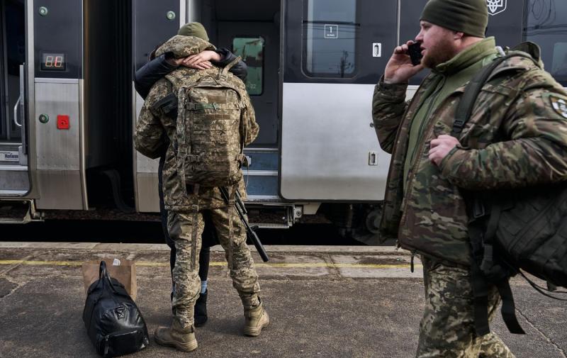 Мобілізаційні процеси в Україні: тривалість та категорії осіб, що підлягають призову.