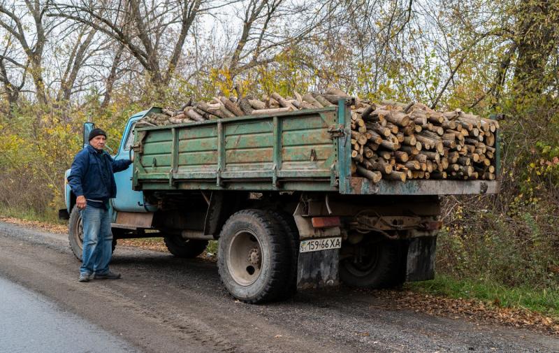 Українці матимуть можливість отримати додаткові кошти на закупівлю дров і вугілля: хто може скористатися цією допомогою.