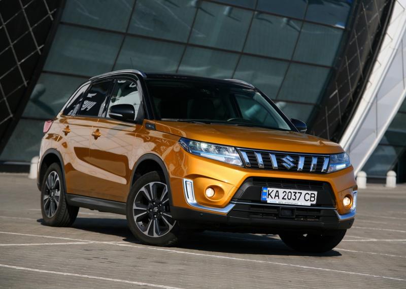 Suzuki Vitara Hybrid: свіжий погляд на класичний кросовер.