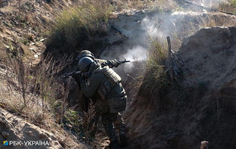 Здійснили наступ з використанням техніки. Національна гвардія України успішно відстояла спробу російських військ захопити міст через річку Оскіл.