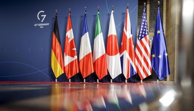 Країни G7 досягли консенсусу про виділення Україні 50 мільярдів доларів з активів Росії, які перебувають під замороженням.