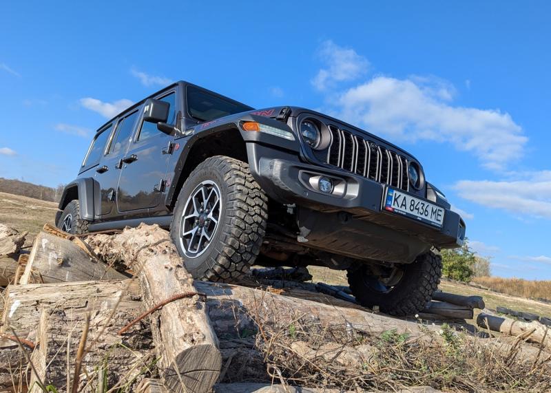 Король гір: освоюємо безмежжя на легендарному Jeep Wrangler