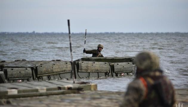 Для успішного форсування Дніпра противник наразі не має достатньої кількості ресурсів, повідомляють сили оборони.