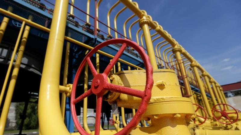 Україна призупинила транзит російського газу 