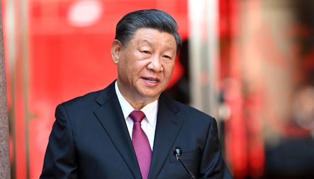 Сі Цзіньпін закликав Дональда Трампа скасувати торгові бар'єри та висловив занепокоєння щодо ситуації з Тайванем.