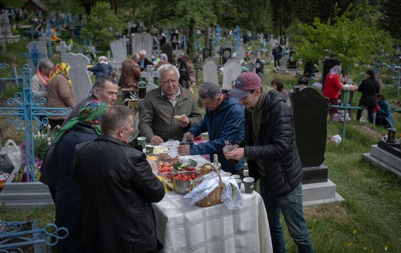Троїцька поминальна субота: що суворо заборонено робити в цей день, ключові молитви