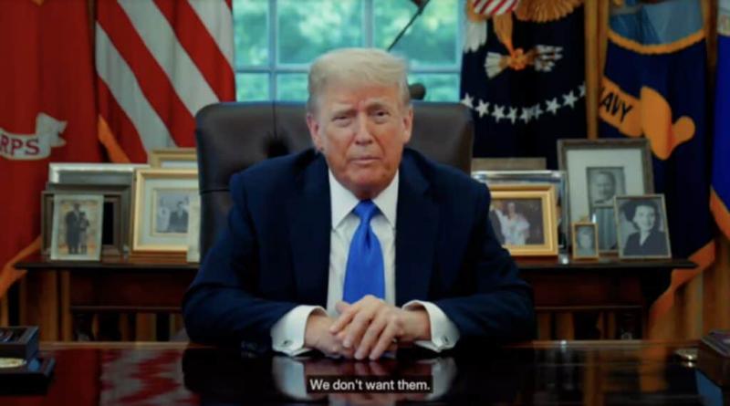 Трамп заробив мільйони на продажу Біблій, персоналізованих годинників та спортивного взуття.