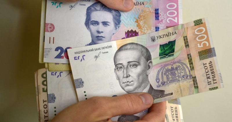 В Україні спостерігається зростання середнього рівня заробітної плати – хто отримує найбільші виплати?