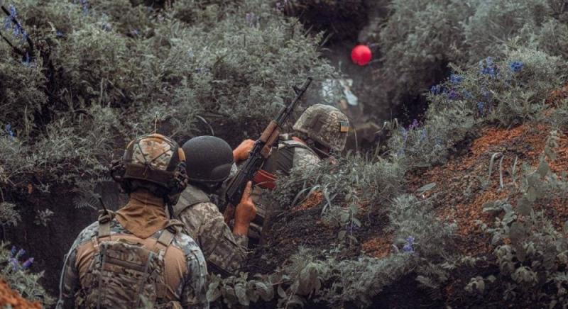 Окупантські сили намагаються оточити Покровськ, погрожуючи Збройним Силам України оточенням, - повідомляє ISW.