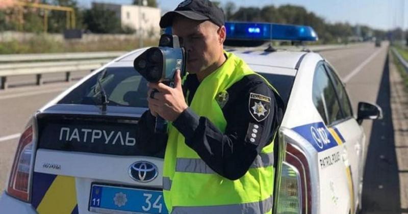 Що необхідно мати в автомобілі, щоб зберегти водійські права: деталі ситуації