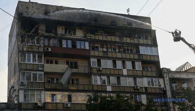У Києві кількість осіб, які постраждали внаслідок російського удару 10 липня, зросла до 28, серед яких двоє загинули.