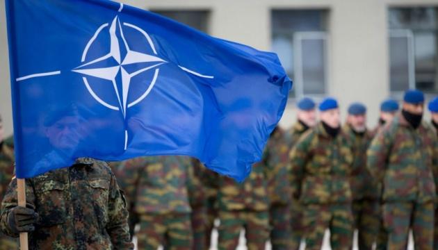 НАТО посилює свій вплив на морські маршрути в Арктичному регіоні та на далекій Півночі.