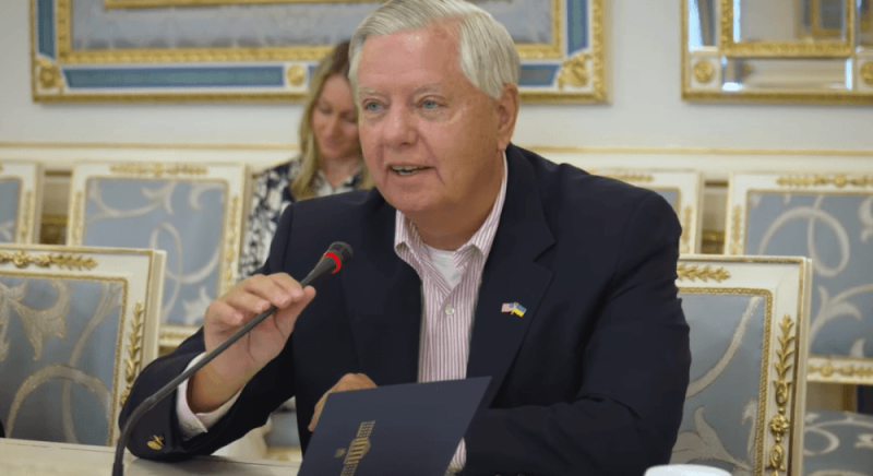 Ви завищуєте свою самооцінку: сенатор Грем надіслав попередження 