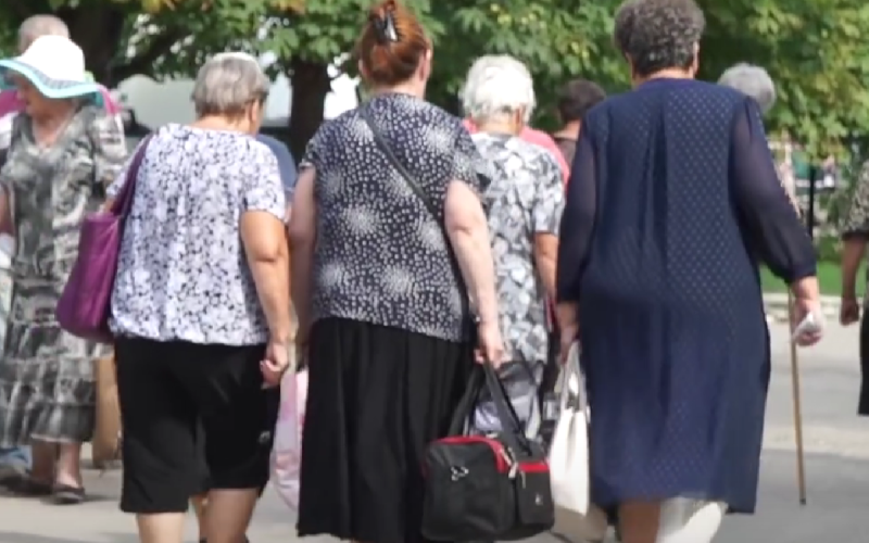 Тисячі пенсіонерів в Україні з серпня позбудуться фінансової підтримки.