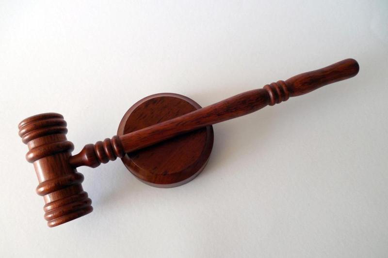 У Вінниці відбувся судовий процес над батьком, який скоїв зґвалтування стосовно власної доньки: яке рішення ухвалив суд?