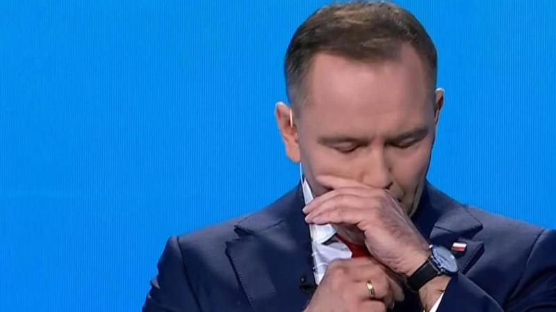 Навроцький вражений негативною реакцією на його рішення використовувати нікотинові паучі.