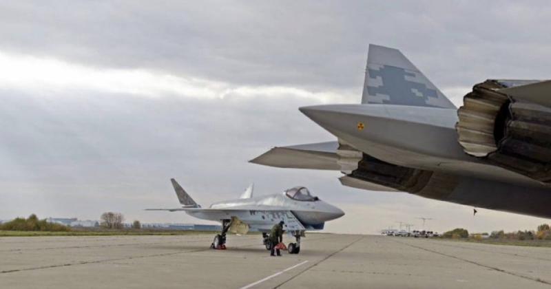 Су-75 Чекмат: Росія презентувала винищувач п’ятого покоління – світлини