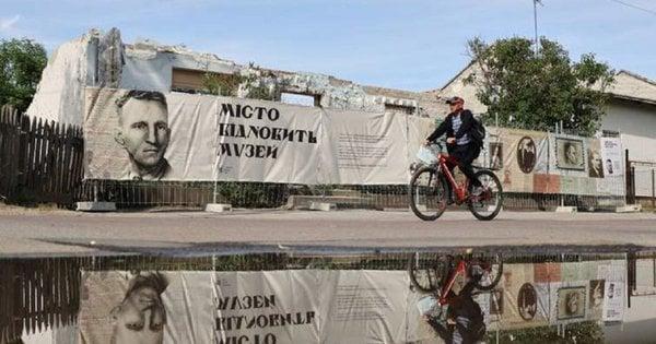 Олександр Усик взяв участь у відновленні музею Романа Шухевича у Львові.