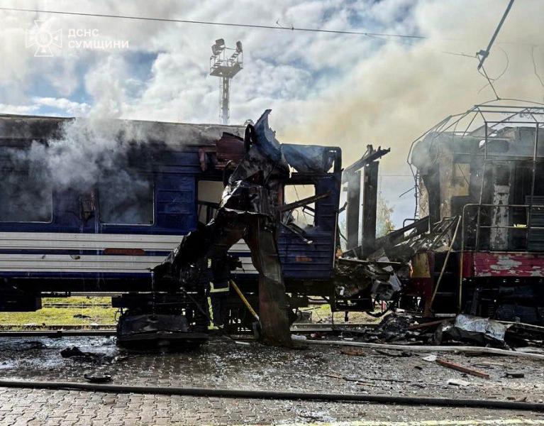 Атака на залізничний вокзал у Шостці: у вагоні виявлено труп загиблого.