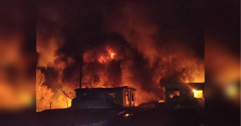 Росіяни знову атакували цивільних: у Чугуєві безпілотники завдали удару по навчальному закладу, є постраждалі.