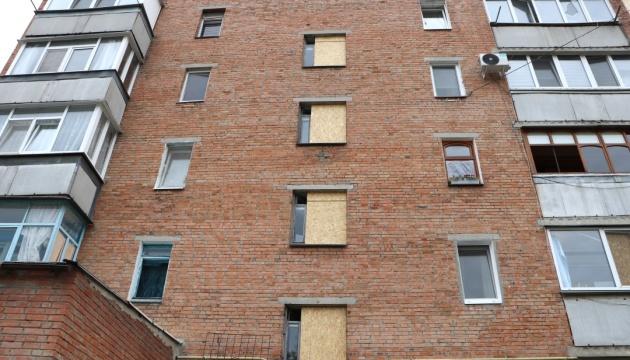 Партнери з Америки нададуть допомогу в заміні більше 200 вікон, які були пошкоджені внаслідок обстрілів, у Полтавській громаді.