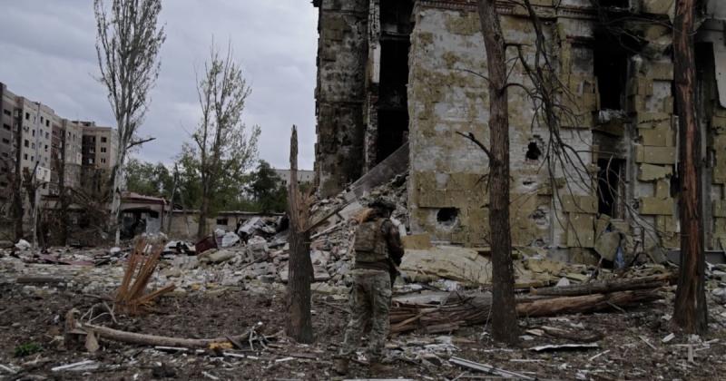 З початку доби російські військові провели більше 60 наступів, повідомляє Генеральний штаб Збройних Сил України.