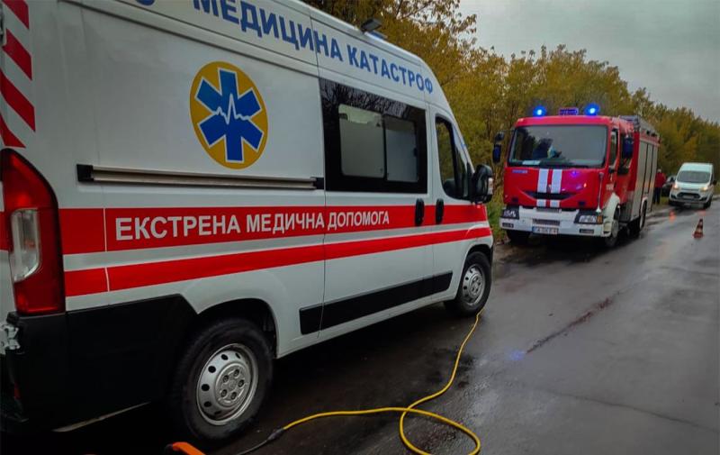 Окупантські війська знову здійснили обстріл Херсона, внаслідок якого постраждав 16-річний підліток і ще п’ять осіб.