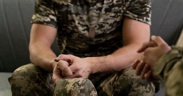 У Львівській області суд виніс вирок військовослужбовцю, який провів у Службі захисту Червоного Хреста менше ніж місяць, і відправив його до в'язниці.
