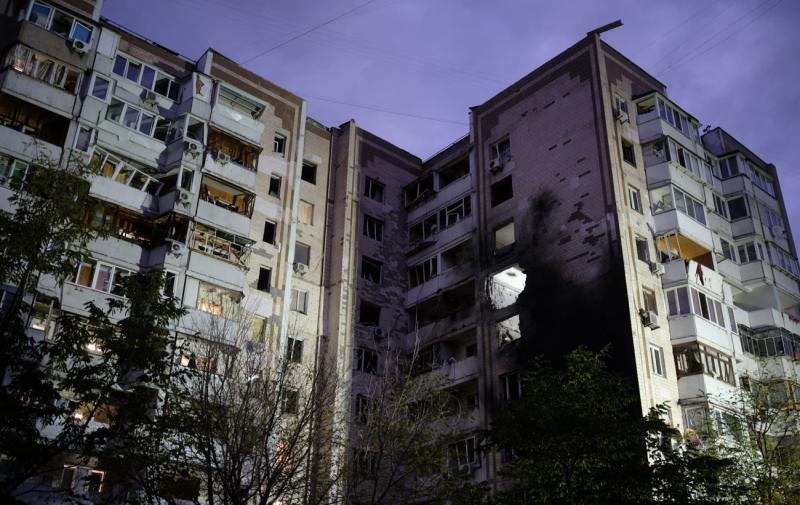 Протягом двох ночей поспіль Київ піддавався атакам з боку Росії: виникли пожежі, зафіксовані жертви та постраждалі (фото наслідків)