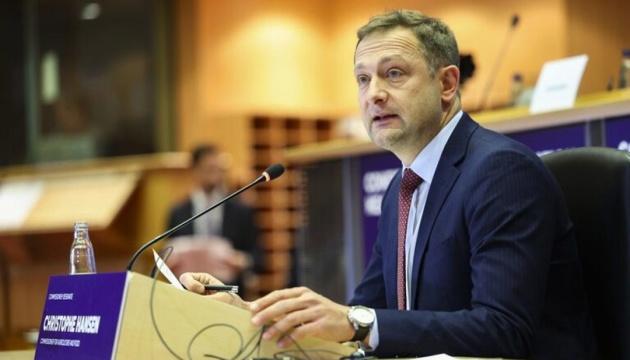 Європейський Союз має намір розширити обсяги торгівлі з Україною в обох напрямках, заявив єврокомісар.