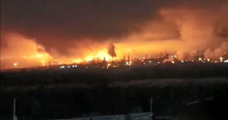 В Росії три підприємства стали жертвами атак, а більше десятка аеропортів призупинили свою діяльність.