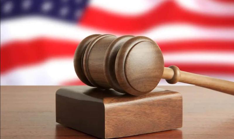 Суддя в Сполучених Штатах заборонила Трампу звільняти тисячі державних службовців.