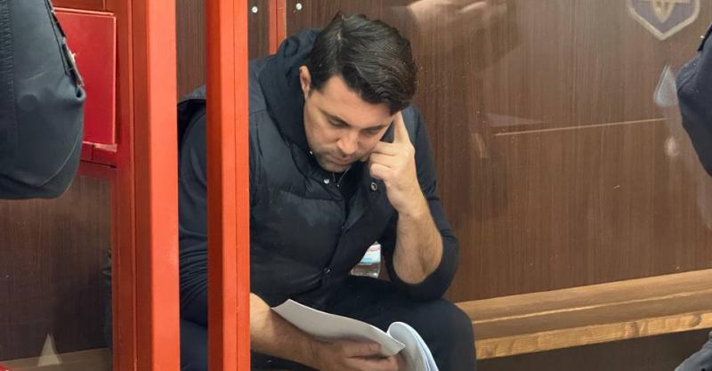 Як опонента Галущенка карають Кудрицького за те, що він зберіг кошти держави.