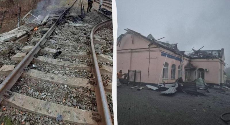 Росія завдала удару по залізничній інфраструктурі: українців застерегли про можливі затримки до 5 годин і зміни в маршрутах.